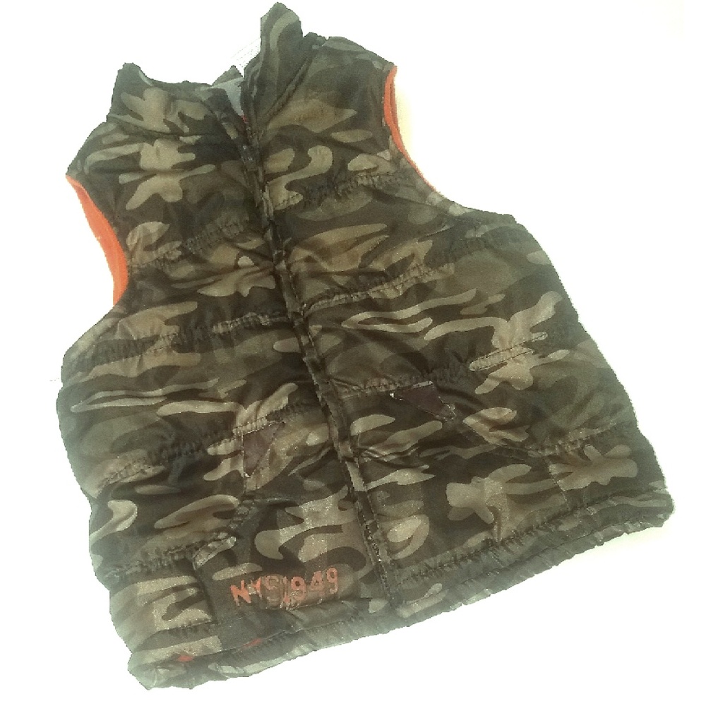 Size 3T Hunter Camouflage Zip Front Puffer Vest